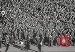 Standbild Fußballspiel Chicago Illinois USA, 1963, aus Sekunde 44 historischem Filmmaterial Videoclip 65675062496