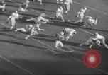 Standbild Fußballspiel Chicago Illinois USA, 1963, aus Sekunde 50 historischem Filmmaterial Videoclip 65675062496