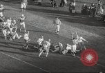 Standbild Fußballspiel Chicago Illinois USA, 1963, aus Sekunde 61 historischem Filmmaterial Videoclip 65675062496