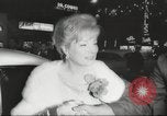 Standbild film Premier Los Angeles California USA, 1961, aus Sekunde 25 historischem Filmmaterial Videoclip 65675062501