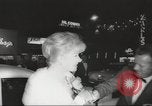 Standbild film Premier Los Angeles California USA, 1961, aus Sekunde 26 historischem Filmmaterial Videoclip 65675062501