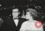 Standbild film Premier Los Angeles California USA, 1961, aus Sekunde 41 historischem Filmmaterial Videoclip 65675062501