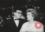 Standbild film Premier Los Angeles California USA, 1961, aus Sekunde 42 historischem Filmmaterial Videoclip 65675062501