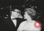 Standbild film Premier Los Angeles California USA, 1961, aus Sekunde 43 historischem Filmmaterial Videoclip 65675062501