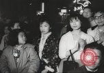 Standbild film Premier Los Angeles California USA, 1961, aus Sekunde 55 historischem Filmmaterial Videoclip 65675062501