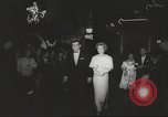 Standbild film Premier Los Angeles California USA, 1961, aus Sekunde 56 historischem Filmmaterial Videoclip 65675062501