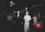 Standbild film Premier Los Angeles California USA, 1961, aus Sekunde 57 historischem Filmmaterial Videoclip 65675062501