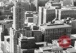 Immagine di Sullo skyline di Chicago e O'Leary home Chicago Illinois USA, 1955, secondo 24 filmato di repertorio 65675062509