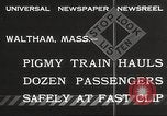 Image Les enfants voyagent sur le train tiré par petite locomotive Waltham Massachusetts USA, 1932, de la seconde 4 séquences d'archives historiques vidéo 65675062519