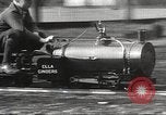 Image Les enfants voyagent sur le train tiré par petite locomotive Waltham Massachusetts USA, 1932, de la seconde 28 séquences d'archives historiques vidéo 65675062519