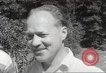 Standbild William Hill Tod in Niagara Falls Zylinder Kanada Niagara Falls, 1951, aus Sekunde 13 historischem Filmmaterial Videoclip 65675062531