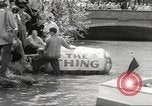 Standbild William Hill Tod in Niagara Falls Zylinder Kanada Niagara Falls, 1951, aus Sekunde 25 historischem Filmmaterial Videoclip 65675062531