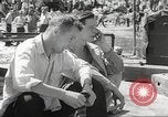 Standbild William Hill Tod in Niagara Falls Zylinder Kanada Niagara Falls, 1951, aus Sekunde 61 historischem Filmmaterial Videoclip 65675062531