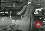 Standbild V-2 Raketen Deutschland, 1943, aus Sekunde 25 historischem Filmmaterial Videoclip 65675062544