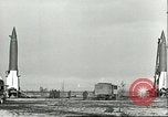 Standbild V-2 Raketen Deutschland, 1943, aus Sekunde 20 historischem Filmmaterial Videoclip 65675062545
