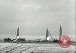 Standbild V-2 Raketen Deutschland, 1943, aus Sekunde 43 historischem Filmmaterial Videoclip 65675062545