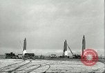 Standbild V-2 Raketen Deutschland, 1943, aus Sekunde 59 historischem Filmmaterial Videoclip 65675062545