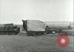 Immagine di Lancio simulato di tedesco A-4 missile Peenemunde Germania, 1943, secondo 7 filmato di repertorio 65675062546