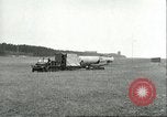 Immagine di Lancio simulato di tedesco A-4 missile Peenemunde Germania, 1943, secondo 21 filmato di repertorio 65675062546