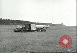 Immagine di Lancio simulato di tedesco A-4 missile Peenemunde Germania, 1943, secondo 24 filmato di repertorio 65675062546