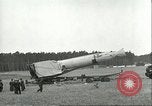 Immagine di Lancio simulato di tedesco A-4 missile Peenemunde Germania, 1943, secondo 55 filmato di repertorio 65675062546