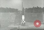 Standbild A-4 Raketen Peenemunde Deutschland, 1943, aus Sekunde 5 historischem Filmmaterial Videoclip 65675062548
