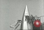 Standbild A-4 Raketen Peenemunde Deutschland, 1943, aus Sekunde 31 historischem Filmmaterial Videoclip 65675062548