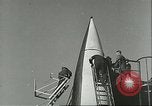 Standbild A-4 Raketen Peenemunde Deutschland, 1943, aus Sekunde 43 historischem Filmmaterial Videoclip 65675062548
