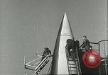 Standbild A-4 Raketen Peenemunde Deutschland, 1943, aus Sekunde 45 historischem Filmmaterial Videoclip 65675062548