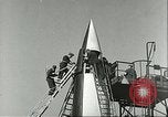 Standbild A-4 Raketen Peenemunde Deutschland, 1943, aus Sekunde 55 historischem Filmmaterial Videoclip 65675062548