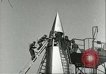 Standbild A-4 Raketen Peenemunde Deutschland, 1943, aus Sekunde 57 historischem Filmmaterial Videoclip 65675062548