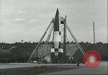 Standbild A-4 Rakete Ostvorpommern Deutschland, 1943, aus Sekunde 50 historischem Filmmaterial Videoclip 65675062549