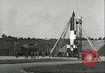 Standbild A-4 Rakete Peenemunde Deutschland, 1943, aus Sekunde 11 historischem Filmmaterial Videoclip 65675062550