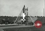 Standbild A-4 Rakete Peenemunde Deutschland, 1943, aus Sekunde 20 historischem Filmmaterial Videoclip 65675062550