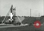 Standbild A-4 Rakete Peenemunde Deutschland, 1943, aus Sekunde 36 historischem Filmmaterial Videoclip 65675062550