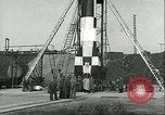 Standbild A-4 Rakete Peenemunde Deutschland, 1943, aus Sekunde 44 historischem Filmmaterial Videoclip 65675062550