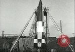 Standbild A-4 Rakete Peenemunde Deutschland, 1943, aus Sekunde 61 historischem Filmmaterial Videoclip 65675062550
