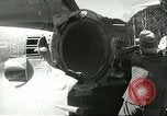 Standbild deutsche Techniker arbeiten an V-2 Rakete Antrieb Blizna Polen, 1944, aus Sekunde 5 historischem Filmmaterial Videoclip 65675062554