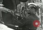 Standbild deutsche Techniker arbeiten an V-2 Rakete Antrieb Blizna Polen, 1944, aus Sekunde 38 historischem Filmmaterial Videoclip 65675062554