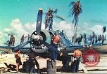 Immagine di Soldati statunitensi Tarawa Isole Gilbert, 1944, secondo 5 filmato di repertorio 65675062564
