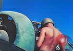 Immagine di Soldati statunitensi Tarawa Isole Gilbert, 1944, secondo 23 filmato di repertorio 65675062564