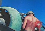 Immagine di Soldati statunitensi Tarawa Isole Gilbert, 1944, secondo 29 filmato di repertorio 65675062564