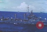 Immagine di Cacciatorpediniere USS Frazier DD-607 Tarawa Isole Gilbert, 1944, secondo 5 filmato di repertorio 65675062566