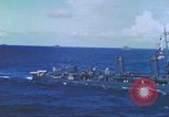 Immagine di Cacciatorpediniere USS Frazier DD-607 Tarawa Isole Gilbert, 1944, secondo 8 filmato di repertorio 65675062566