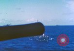 Immagine di Cacciatorpediniere USS Frazier DD-607 Tarawa Isole Gilbert, 1944, secondo 20 filmato di repertorio 65675062566