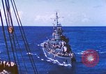 Immagine di Cacciatorpediniere USS Frazier DD-607 Tarawa Isole Gilbert, 1944, secondo 38 filmato di repertorio 65675062566