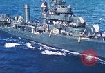 Immagine di Cacciatorpediniere USS Frazier DD-607 Tarawa Isole Gilbert, 1944, secondo 62 filmato di repertorio 65675062566