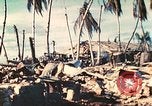 Immagine di Soldati statunitensi Tarawa Isole Gilbert, 1944, secondo 21 filmato di repertorio 65675062567