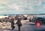 Immagine di Soldati statunitensi Tarawa Isole Gilbert, 1944, secondo 31 filmato di repertorio 65675062567