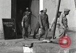 Immagine di I piloti della 332 Gruppo Caccia fuori di testa su una missione Termoli Italia, 1944, secondo 12 filmato di repertorio 65675062599